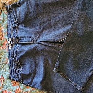 Levi's Mid Rise Skinny Jeans Size 16 Short 33x30